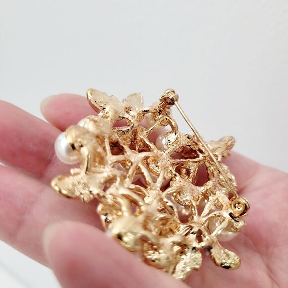 Brand New Rhinestone With Flowers Style Brooch Pin Gold - Picture 5 of 6